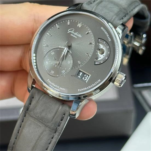 グラスヒュッテ・オリジナル N級品時計 代引き パノマティックルナ 1-90-02-43-32-62
